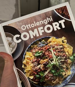 Cover of Ottolenghi Comfort